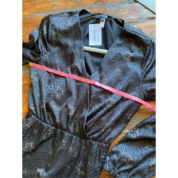 Slate & Willow NWT Star Printed Faux Wrap Black Dress, Size Medium, MSRP $250 - Picture 3 of 13